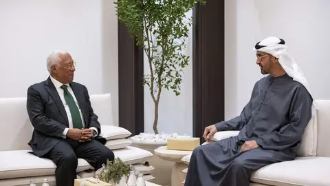 El presidente de EAU y del Consejo Europeo en Abu Dhabi. (WAM)