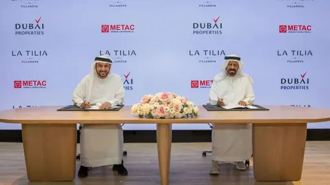 Un momento de la firma del contrato. (WAM)