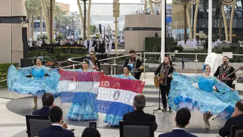 Un momento de la celebraci&oacute;n del D&iacute;a de Honor de Paraguay en la Plaza Al Wasl (Expo 2020 Dubai)