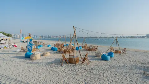 Al Mamzar Beach en Dub&aacute;i. (X)