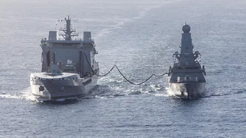 Buque de guerra brit&aacute;nico HMS Dragon. (X)