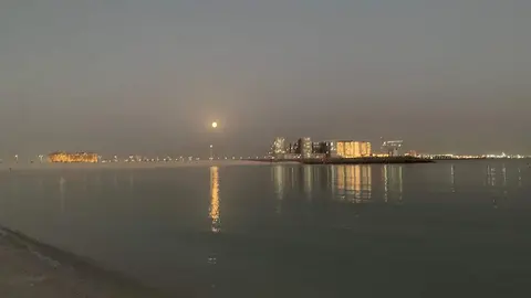 Anochecer en Al Marjan Island en Ras Al Khaimah. (EL CORREO)