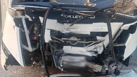 Imagen difundida por la polic&iacute;a del accidente en Dub&aacute;i.