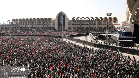 Imagen del funeral de Khamenei en Teher&aacute;n. (Fars)