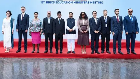 Participantes en la XIII Reuni&oacute;n de Ministros de Educaci&oacute;n de los BRICS, celebrada en Bhubaneswar, India. (WAM)