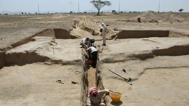Zona del 'falaj' en la que se inicia la red secundaria de canalizaciones en Sharjah. (EL CORREO)
