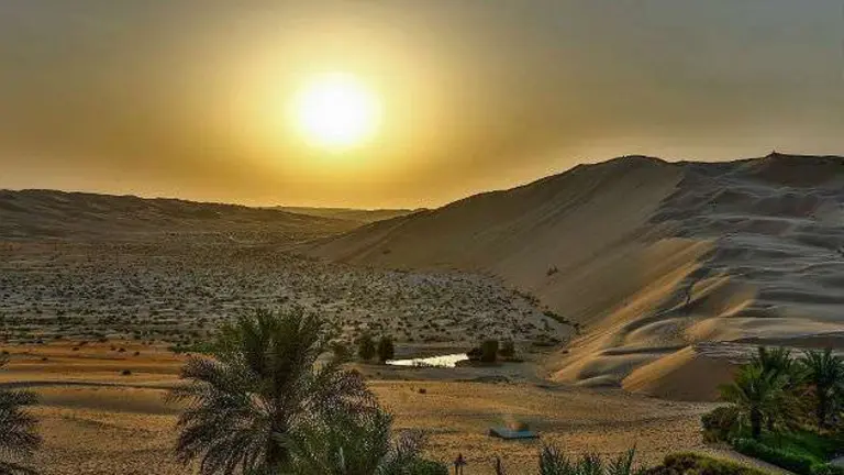 Una imagen del desierto de Abu Dhabi en verano. (EL CORREO)