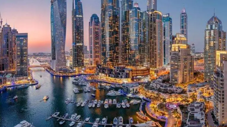 Atardecer en Dubai Marina. (Instagram)