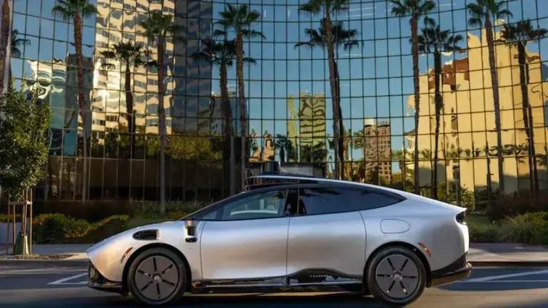 Imagen del Robocar emiratí. (Tensor)