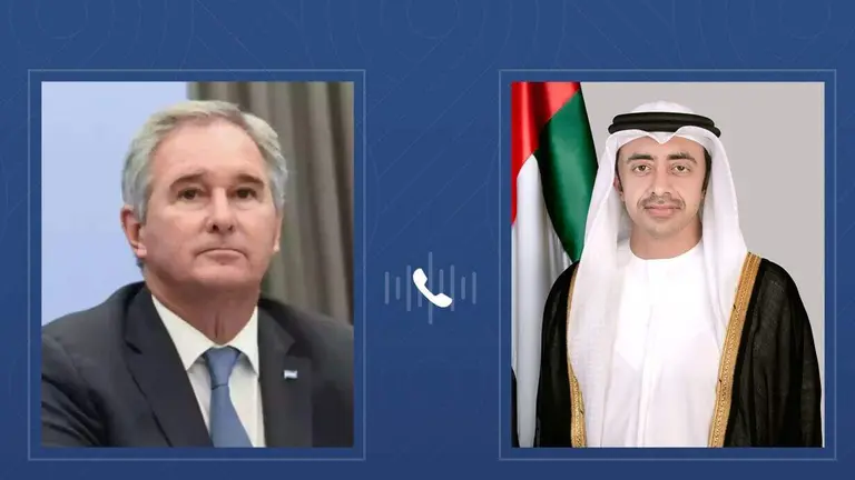 Los ministros de exteriores de Argentina y Emiratos Árabes. (WAM)