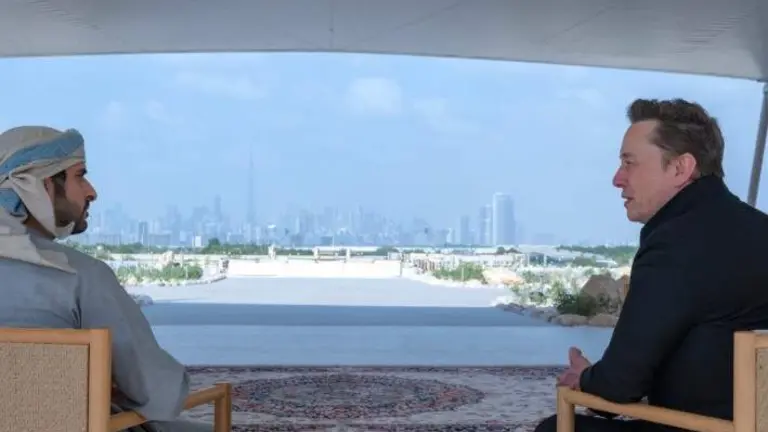 El jeque Hamdan y Musk en Dubai. (Instagram)