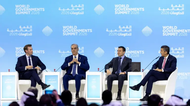 Los presidentes de Ecuador, Rep&uacute;blica Dominicana y Paraguay en la Cumbre de Dubai. (WAM)