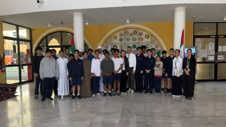 Alumnos de los colegio de Abu Dhabi y dubai. (Cedida)