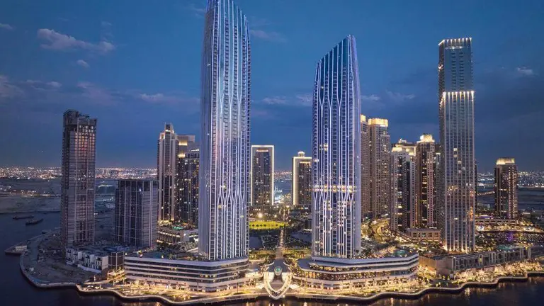 En primer t&eacute;rmino las torees Address Creek Harbour. (X)