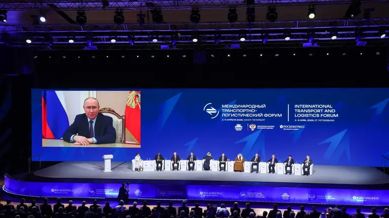 Un momento del Foro de Transporte y Log&iacute;stica, celebrado en San Petersburgo. (WAM)