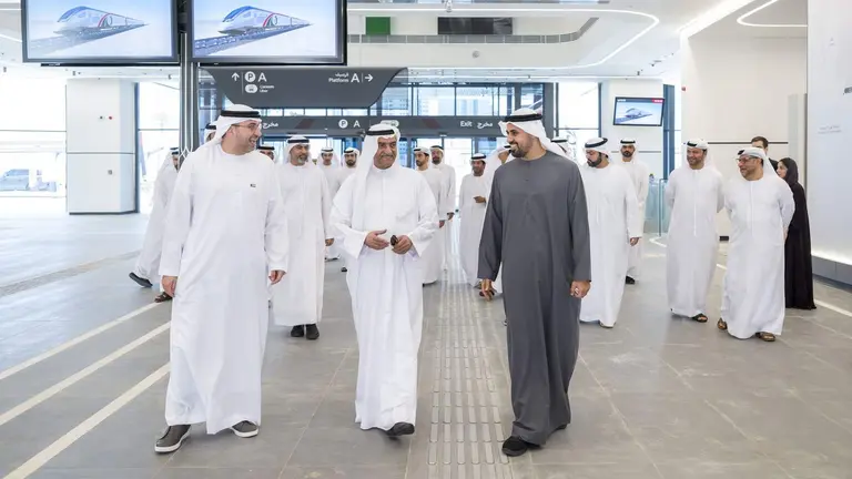 Un momento de la inauguraci&oacute;n de la estaci&oacute;n de Fujairah. (WAM)