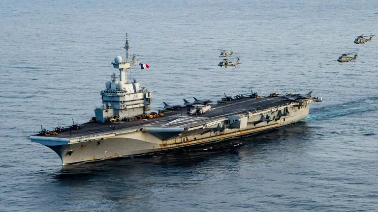 El portaaviones franc&eacute;s Charles de Gaulle. (X)