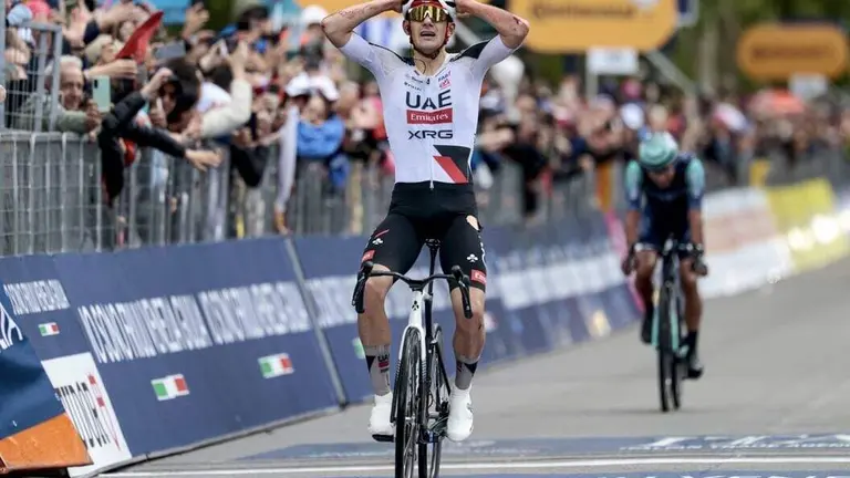 Igor Arrieta tras ganar la etapa del Giro de Italia 2026. (WAM)