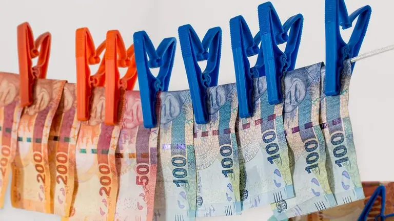 Emiratos &Aacute;rabes Unidos est&aacute; llevando a cabo una gesti&oacute;n muy eficaz en materia de prevenci&oacute;n del lavado de dinero. (pxhere.com)