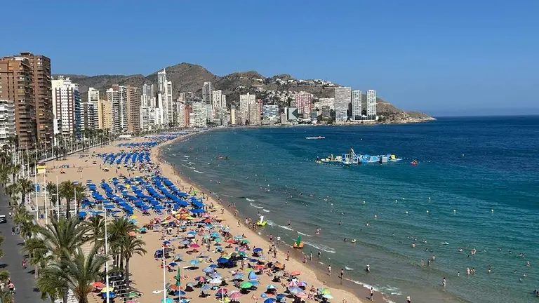 Una perspectiva de Benidorm. (EL CORREO)