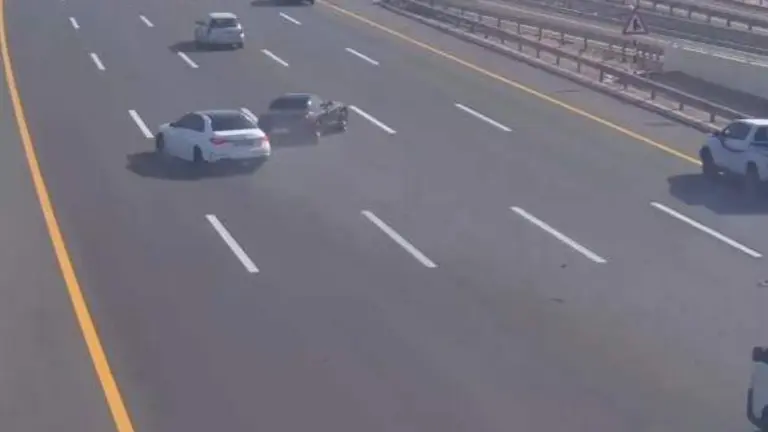 Una captura de pantalla del v&iacute;deo difundido por la Polic&iacute;a de Abu Dhabi. (Instagram)