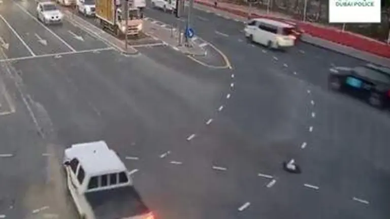 Captura de pantalla del v&iacute;deo difundido por la Polic&iacute;a de Dub&aacute;i.