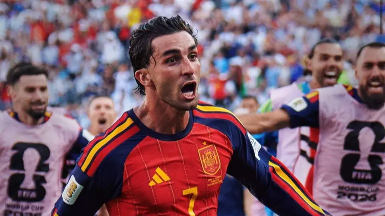 Ferr&aacute;n Torres, autor del gol que ha coronado a Espa&ntilde;a como campeona del mundo de F&uacute;tbol. (X)