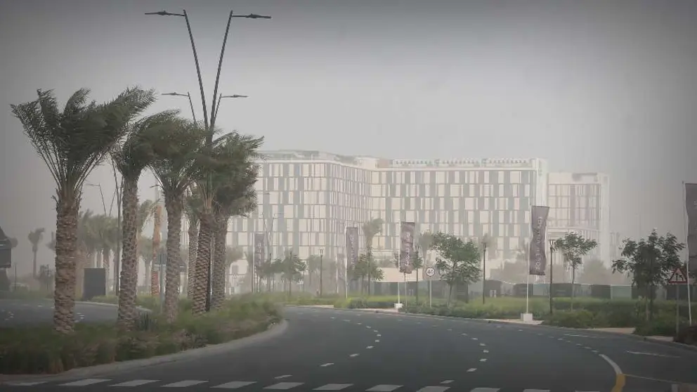 A modo ilustrativo, intenso viento en las proximidades del Aeropuerto Internacional Al Maktoum en Dubai. (EL CORREO)