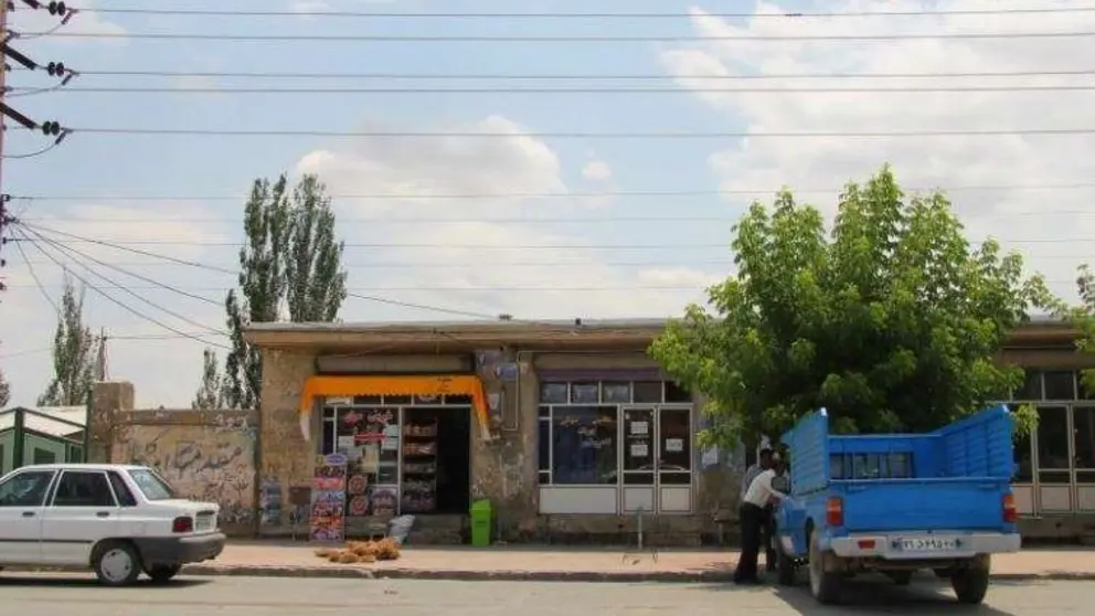 Una tienda de Ir&aacute;n. (EL CORREO)