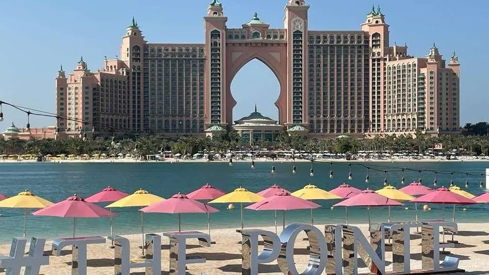 Una imagen de la playa The Pointe con el hotel Atlantis al fondo. (EL CORREO)