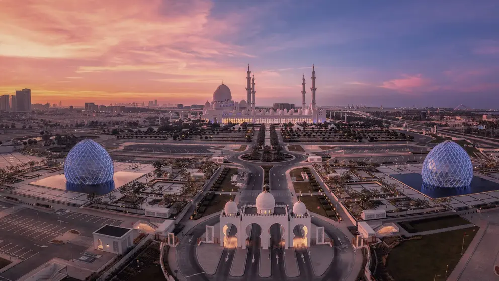 La Gran Mezquita de Abu Dhabi. (WAM)