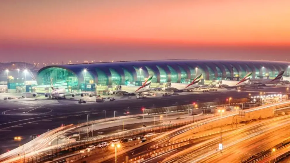Aeropuerto Internacional de Dubai. Dubai Airports)