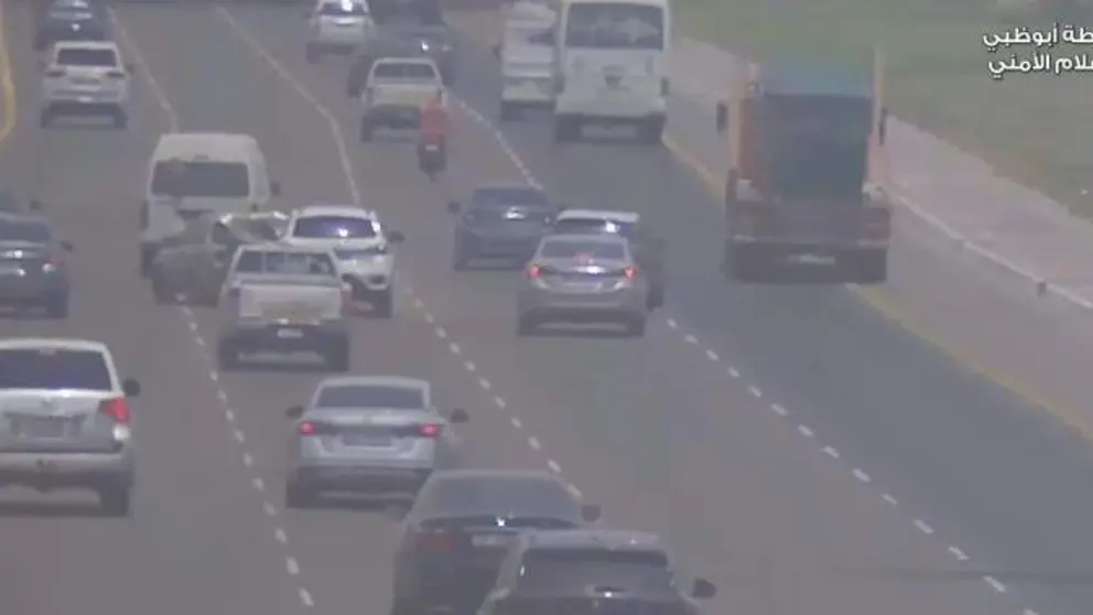 Captura de pantalla del v&iacute;deo difundido por la Polic&iacute;a de Abu Dhabi.