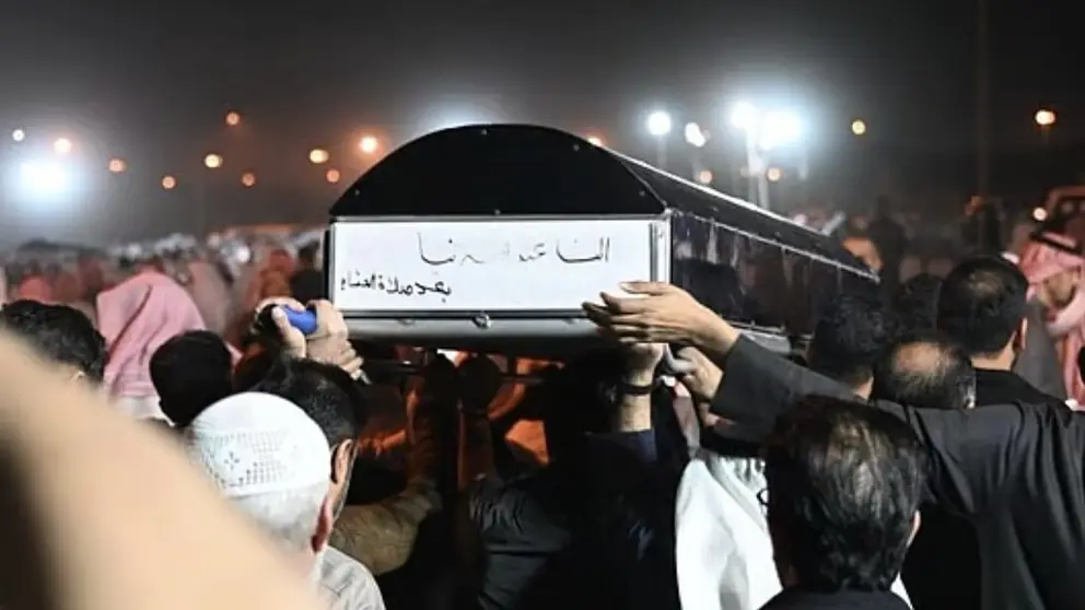 Entierro de la ni&ntilde;a iran&iacute;. (Alrai Media Group/X)
