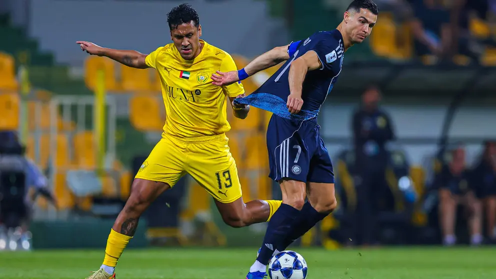 A la derecha Cristinao Ronaldo en el partido de este domingo en Dubai. (Al Nassr)