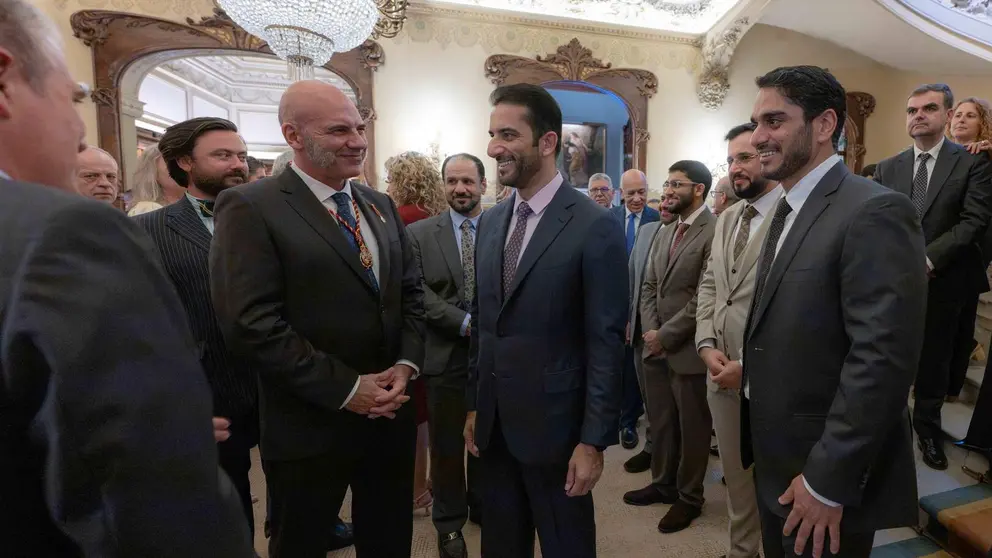 El jeque de Sharjah en la Real Academia de Doctores de Espa&ntilde;a. (WAM)