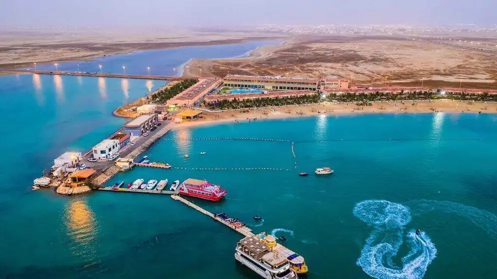 Puerto de Yanbu en Arabia Saud&iacute;. (X)
