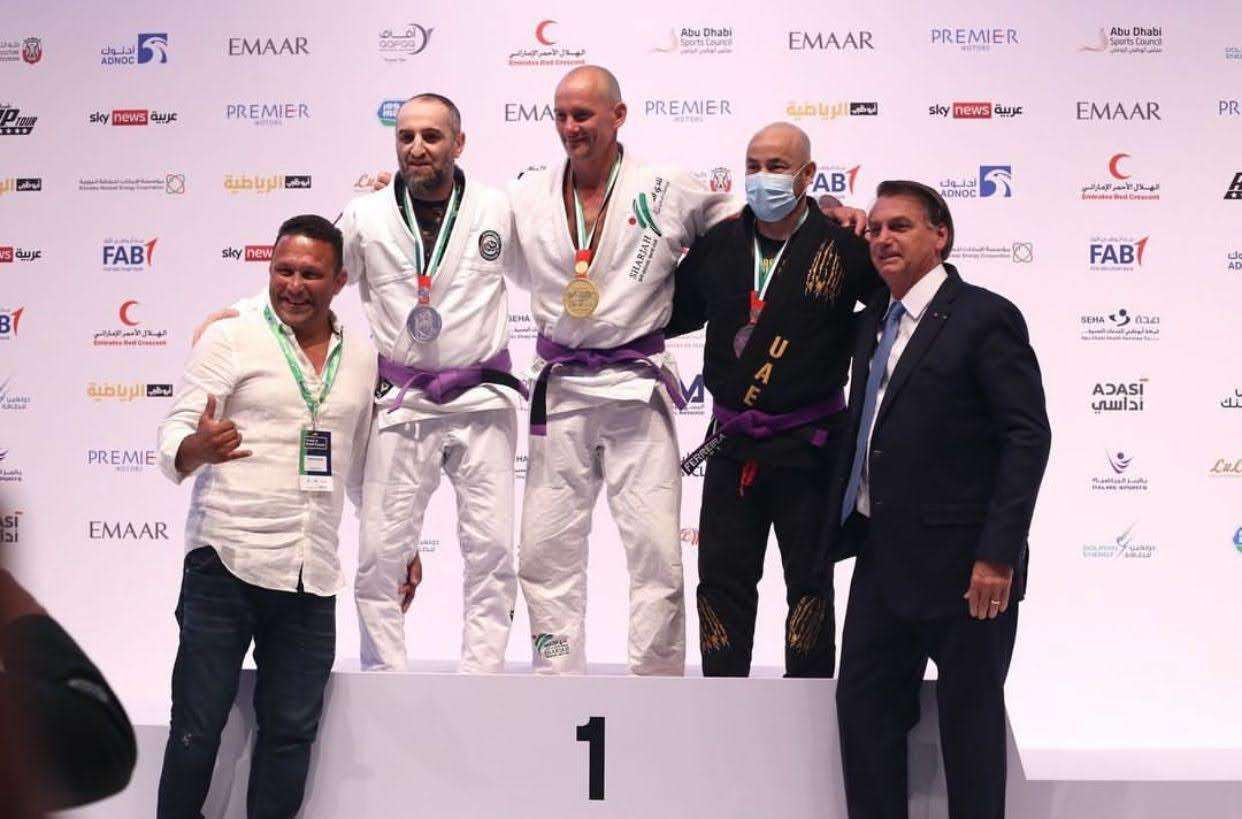 El presidente de Brasil (derecha) junto al campeón colombiano. (Cedida)