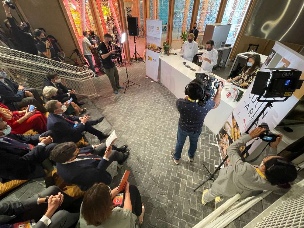 'Show cooking' del chef Iván Cerdeño. (EL CORREO)