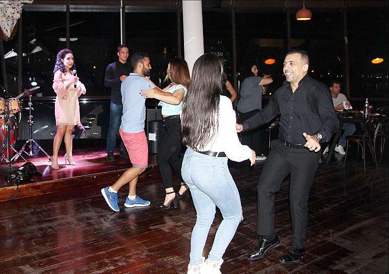 Las clases y el concurso de salsa contaron con una destacada participación. (EL CORREO)