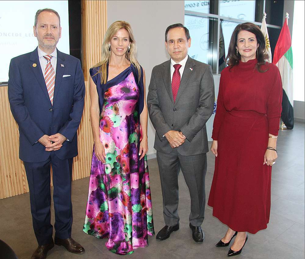 Álvaro Ceriani, Lorena Ponce de León, el embajador de Panamá y Bárbara El Dbeissy.