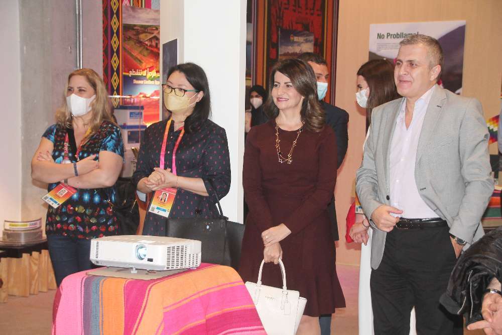 Responsables de pabellones la Expo, durante el acto. (EL CORREO)