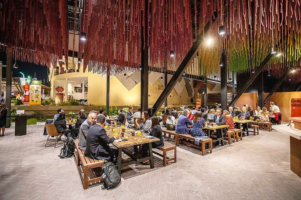 Perspectiva general de la cena amazónica en el Pabellón de Perú de Expo 2020 Dubai. (Cedida)