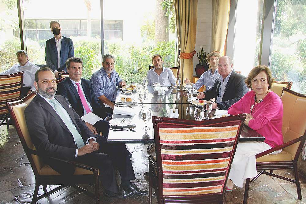 Miembros del Comité Ejecutivo del SBC y autoridades españolas, entre los asistentes. (EL CORREO)