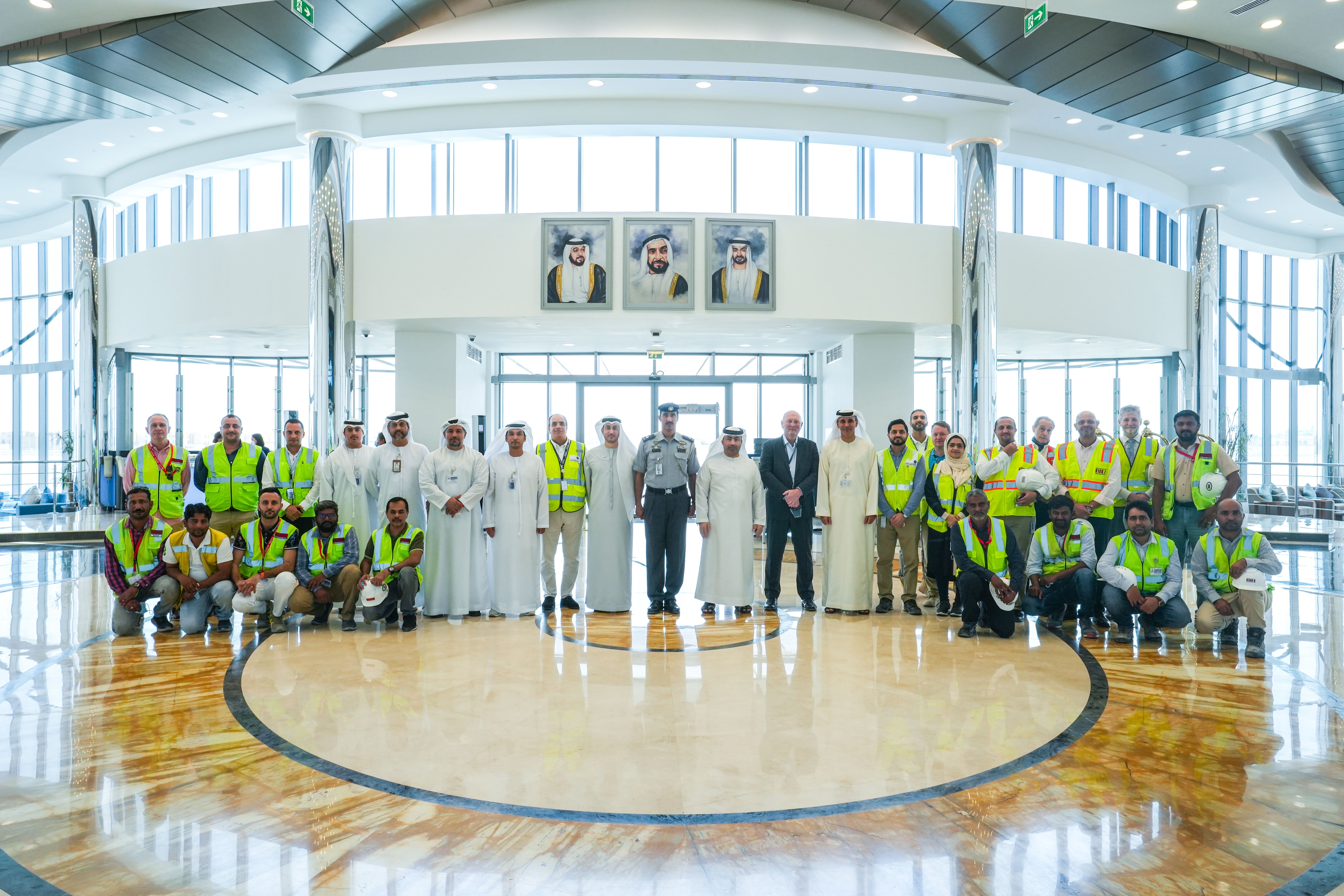 Acto de reapertura del Al Bateen Excutive Airport. (WAM)