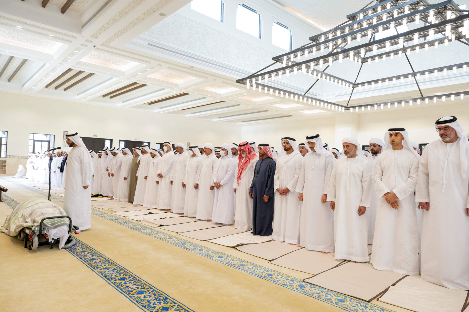 Rezos fúnebres por la la jequesa Maryam bint Abdullah bin Sulayem Al Falasi. (WAM)