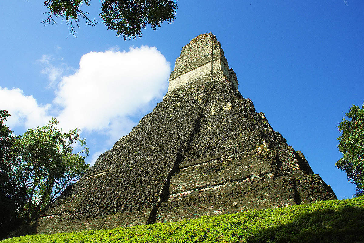 Visitar Tikal, con sus majestuosas pirámides mayas, es una experiencia única. (pxhere.com)