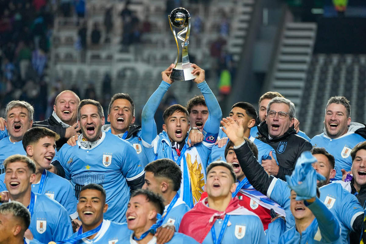 Siete jugadores debutaron con Uruguay en Copas del Mundo - AUF