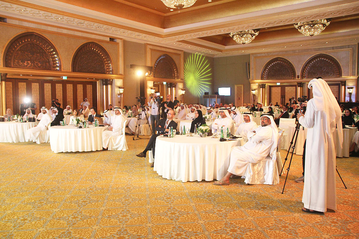 Perspectiva de los asistentes a la presentación de Iniciativa 'Andalucía: historia y civilización' en Abu Dhabi. (EL CORREO)