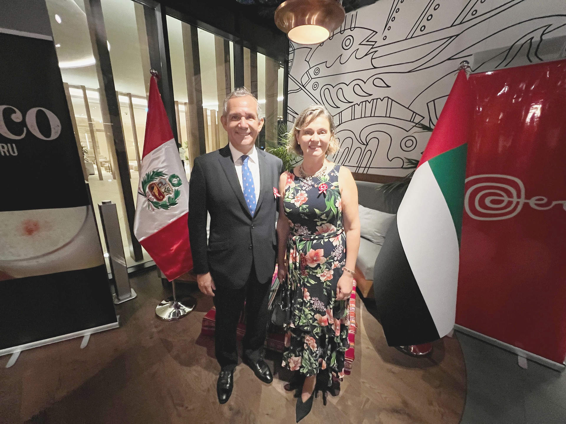 Marco Antonio Santiváñez, junto a su esposa. (EL CORREO)
